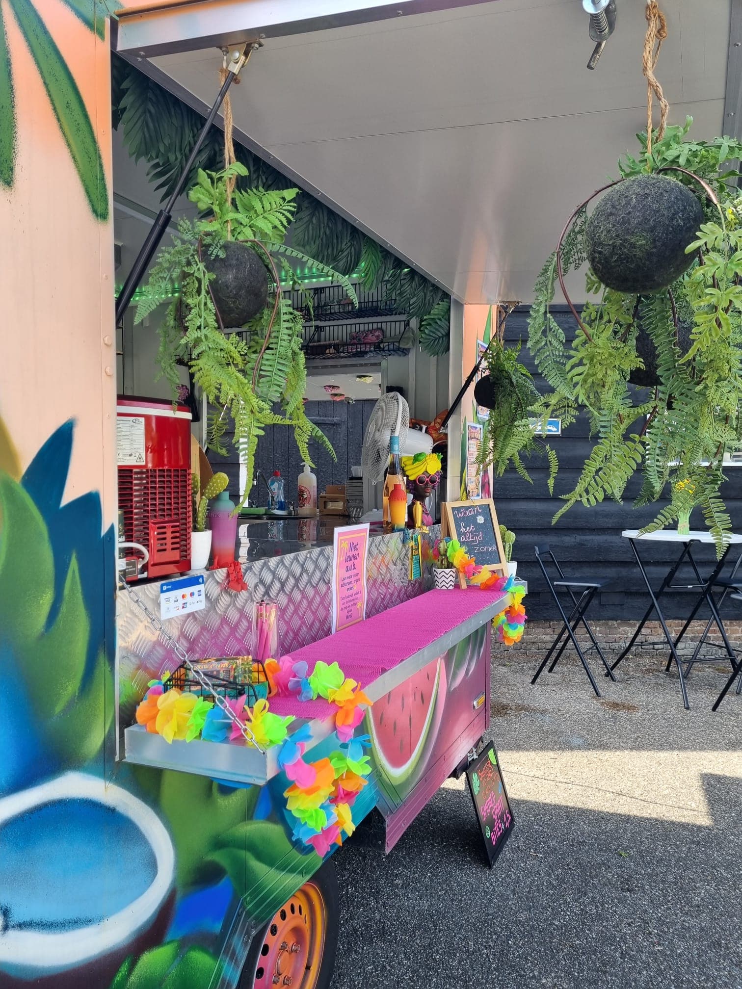 Djadja foodtruck met cocktails