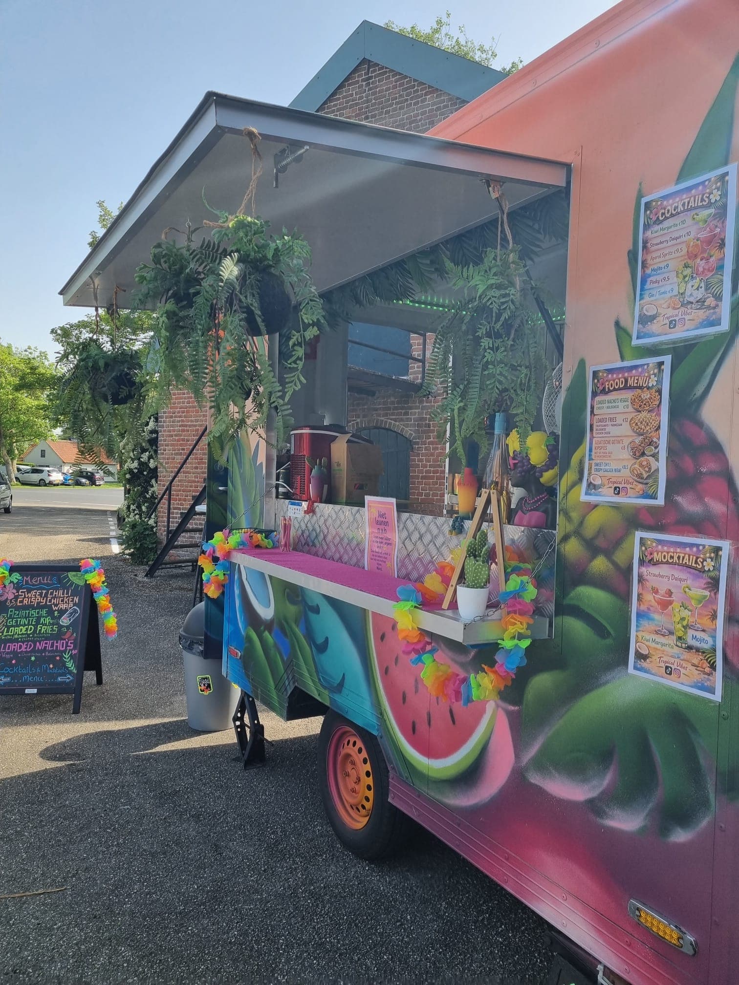 Djadja foodtruck sfeerbeeld